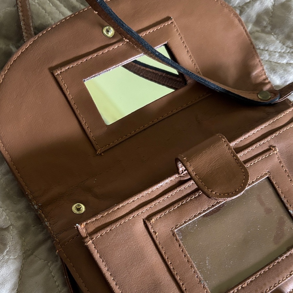 Source Unknown Tan Leather Crossbody Bag View 6